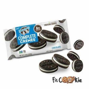 protein-creme-plant-based-protein-cookies-chocolate-lenny-and-larrys-fitcookie-uk